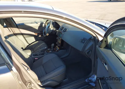 2007 Volvo S40 2.4I из США, поврежденный, VIN YV1MS382372314916